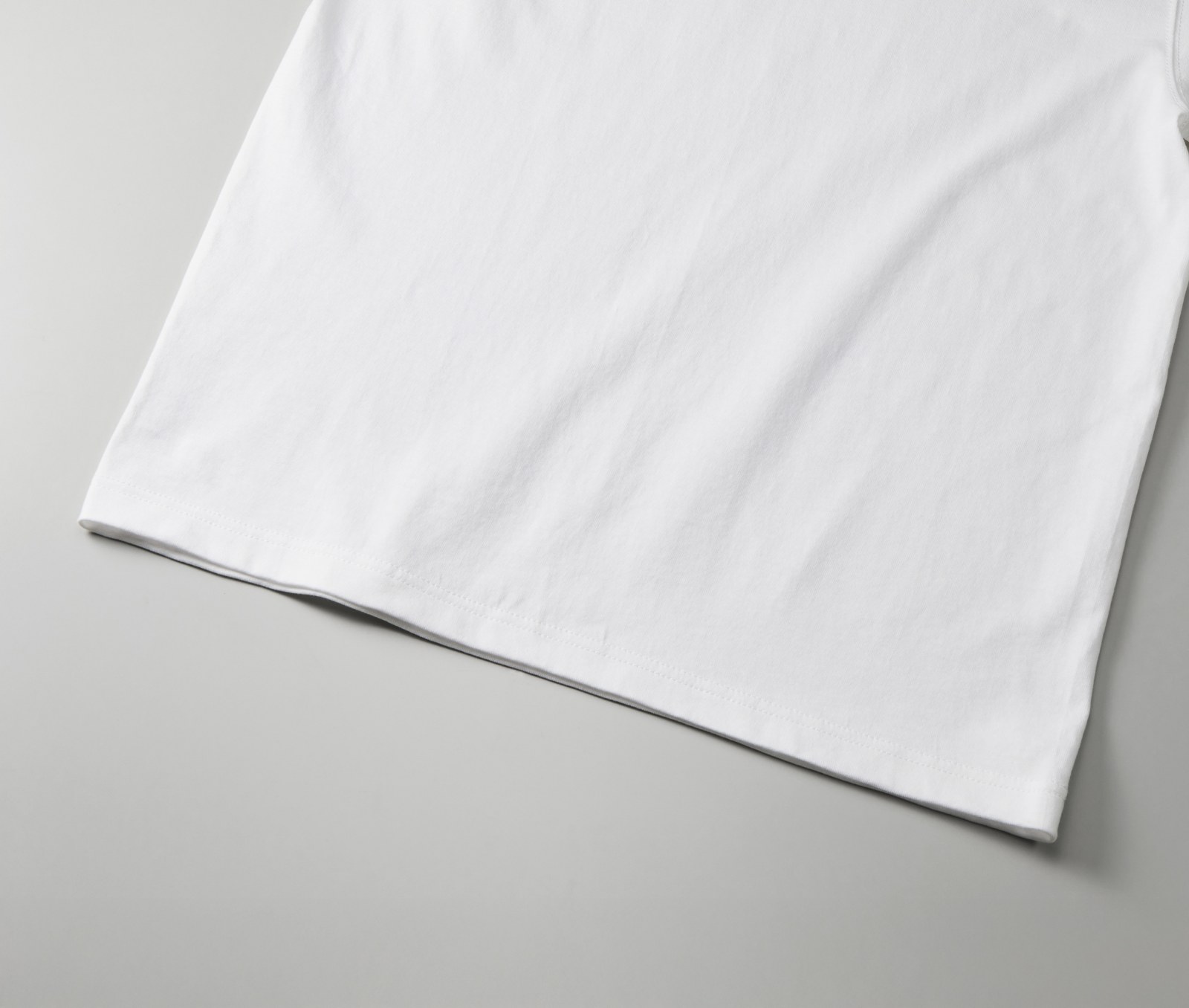オーセンティック スーパーヘヴィーウェイト 7.1オンス Tシャツ
